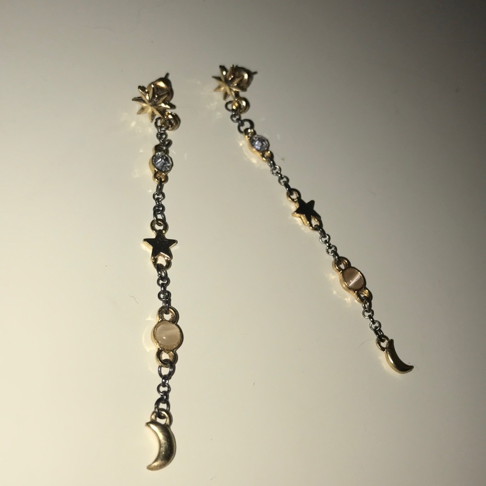 dangle shape earrings